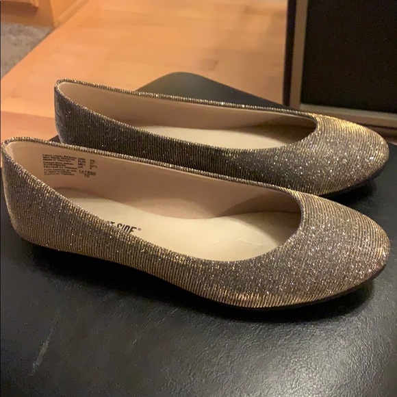 sparkly flat shoes